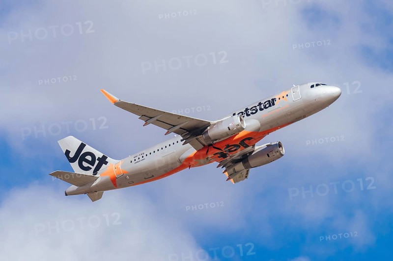 MELBOURNE, AUSTRALIA - SEPTEMBER 07, 2024: A Jetstar Airbus A320-232 takes off from Melbourne on September 7th 2024