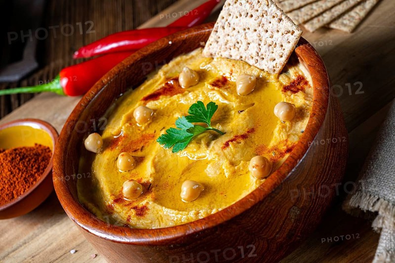 Delicious hummus paste with lemon and chilli