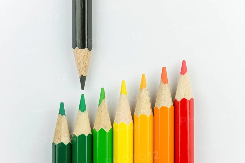 Conceptual crayons represented as successor energy label colors with black pencil that indicates the energy label