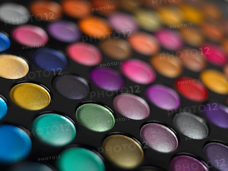 Colorful eye shadow palette