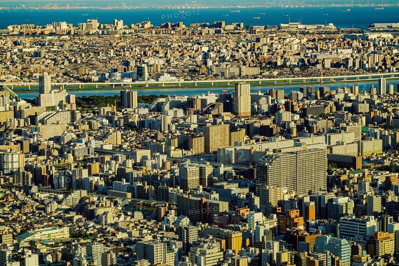 Arakawa and the city of Tokyo. Shooting Location: Sumida Ward, Tokyo