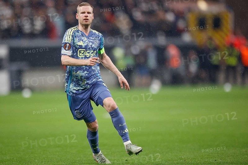 Football, Europa League, Round of 16 second leg, 2024/2025, Eintracht Frankfurt vs. Ajax Amsterdam, 13/03/2025, Frankfurt Stadion, Frankfurt, Germany, Davy KLAASSEN (Ajax Amsterdam, 18)