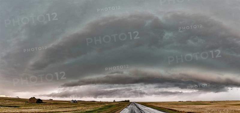 Prairie Storm Canada Summer time clouds warning