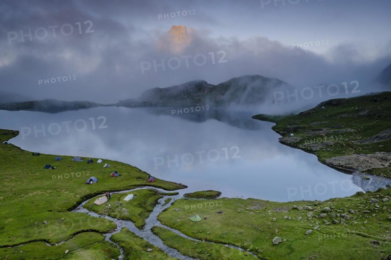 Gentau lake, Ayous lakes tour, Pyrenees National Park, Pyrenees Atlantiques, France