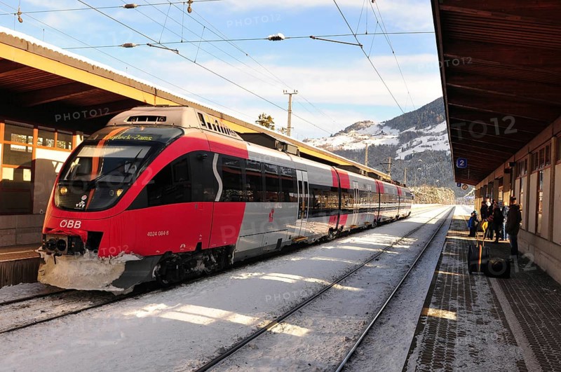 Ötztal/Vorarlberg: Stalder Rail train compositions driving from Zürich city to Vienna in Austria