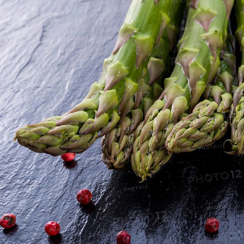 Green asparagus