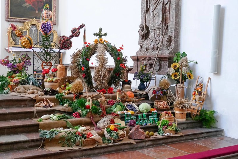 Harvest festival decoration in the collegiate church of St Peter and St John the Baptist, Berchtesgaden, Berchtesgadener Land, Upper Bavaria, Bavaria, Germany
