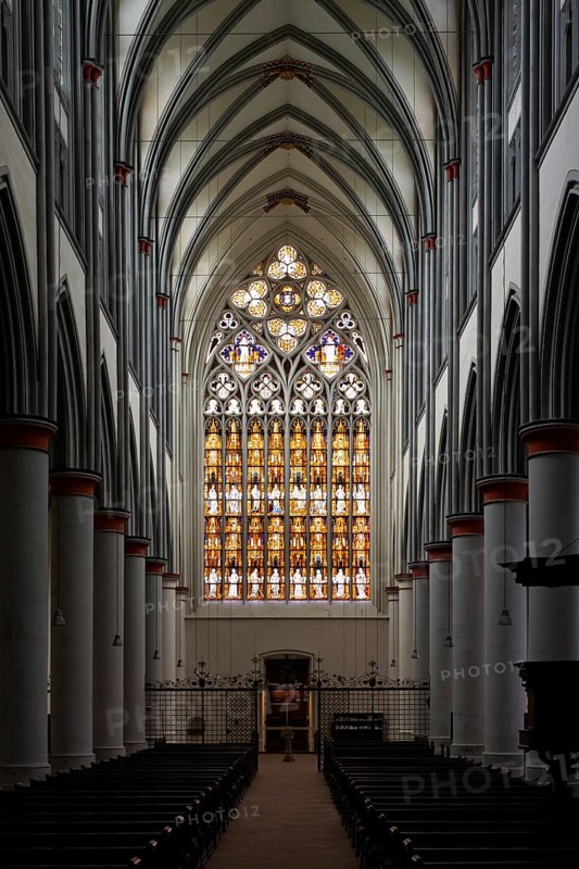 View to the west of the west window (in front of 1397), St., Sankt, Saint