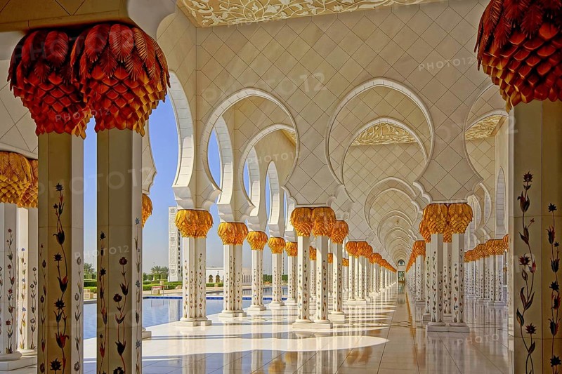 Sheik Zayed Mosque, Sheikh Zayed Mosque, Grand Mosque, Abu Dhabi, Middle East, Emirate, United Arab Emirates, UAE, island in the Persian Gulf, peninsula, colonnade