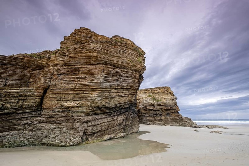 As Catedrais (Las Catedrales) steht unter Naturdenkmalschutz und ist einer der berühmtesten Strände in ganz Galicien, Spanien