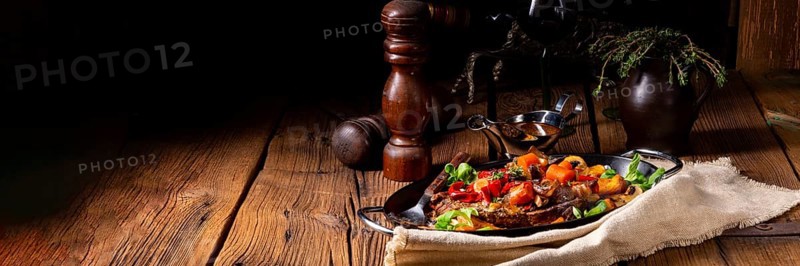 Tender beef with various vegetables