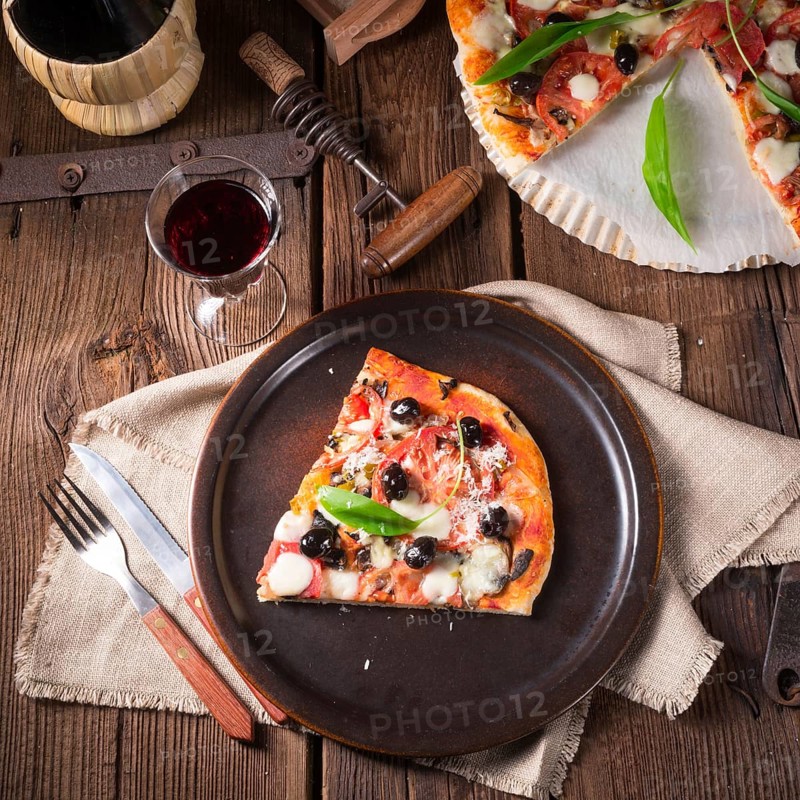 Wild garlic - margarita pizza