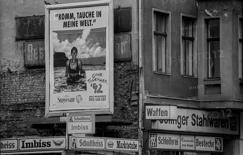 Germany, Berlin, 19.02.1992, pub, snack bar, weapons, grinding shop, cutlery, Marktstube, Schultheiß, Come dive into my world, Stuyvesant