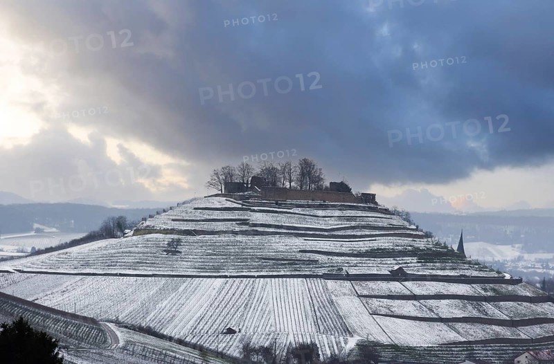 The Castle Weibertreu in Weinsberg in Winter. View from the Wartberg Heilbronn, Baden-Württemberg, Germany
