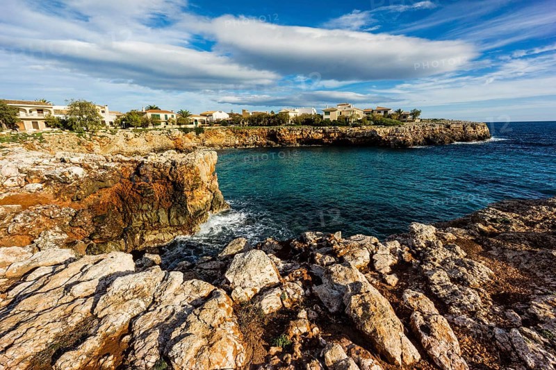 Cala Morlanda, coast with integrated houses by the sea, Manacor, Mallorca, Balearic Islands, Spain