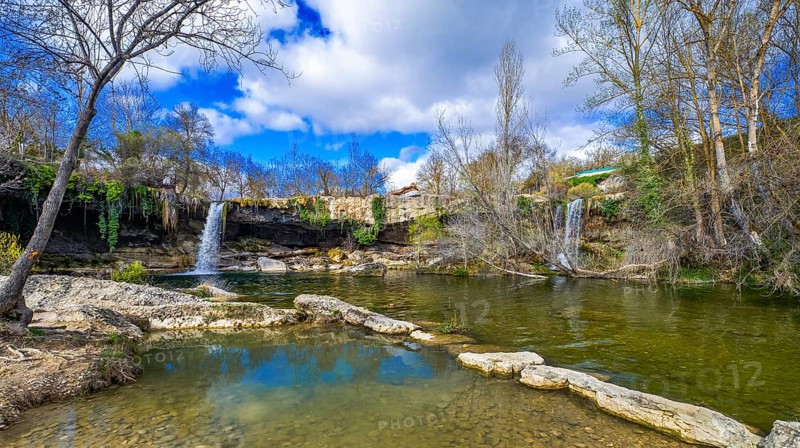 Jerea River Waterfall, Pedrosa de Tobalina, Valle de Tobalina, Las Merindades, Burgos, Castilla y León, Spain