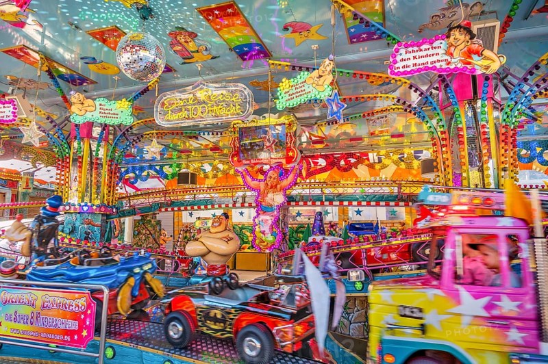 Children's carousel, Katreinemarkt, Kempten, Allgäu, Bavaria, Germany