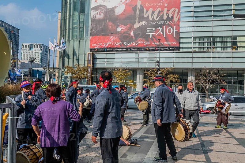 Seoul, South Korea, November 10, 2018: Unidentified members of Korean drum group waiting to perform at Gwanghwamun plaza in central Seoul