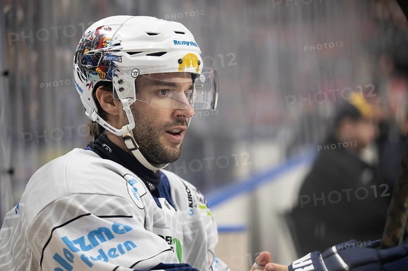 Cologne, LanxessArena, North Rhine-Westphalia, Shane Gersich (Iserlohn Roosters, #9), PENNY DEL, Kölner Haie- Iserlohn Roosters on 19/01/2025 at the LanxessArena in Cologne Germany