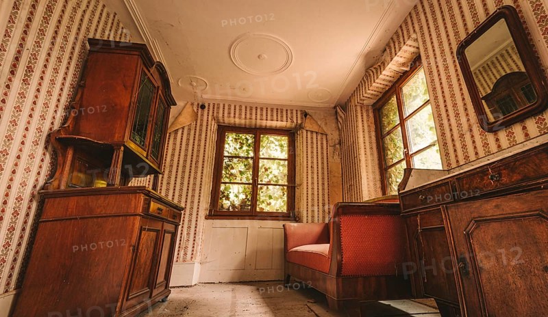 Urban Eploring in an old abandoned manor house, a Lost Place with antique furniture and wonderful architecture