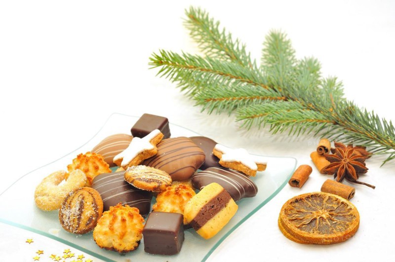 Christmas cookies on a glass plate. Christmas biscuits with decoration