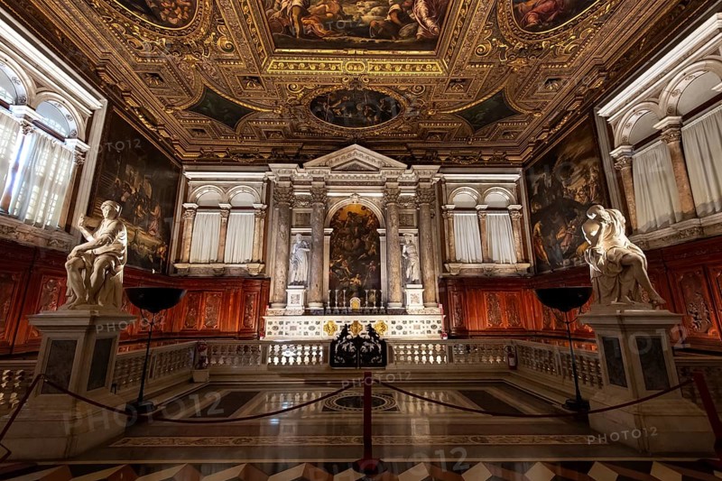 Scuola Grande di San Rocco, Sala Capitolare (Plenary Hall) or Sala Superiore, works by Tintoretto and other Venetian artists, Venice, Veneto, Italy