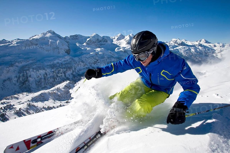 Skier in action, man, 35, 40, years