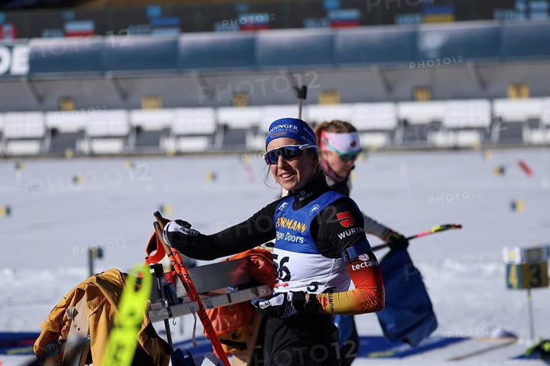 Franziska Preuß (SC Haag) shooting off for the individual at the IBU Biathlon World Championships Lenzerheide 2025, Lenzerheide, Switzerland / SUI / CH