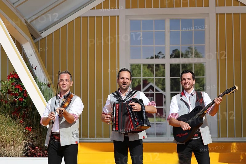 Die Fetzig'n from the Zillertal!!! (music group) in the ARD TV programme Immer wieder sonntags, Rust, Germany / Germany