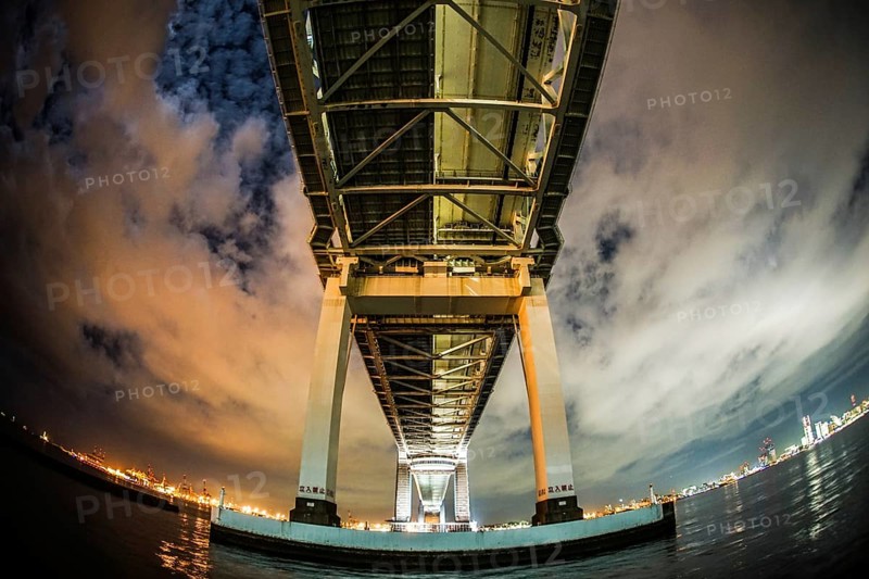 Night of Yokohama Bay Bridge (taken from Daikokufuto). Shooting Location: Yokohama-city kanagawa prefecture