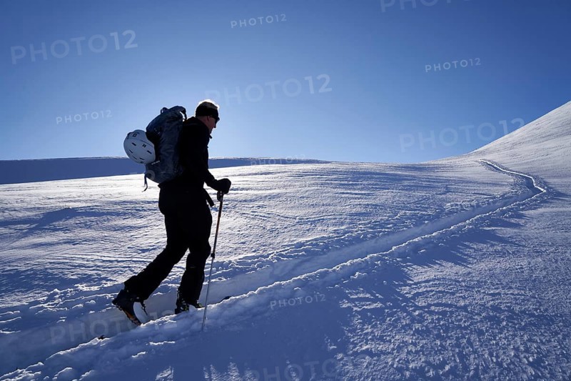 Ski mountaineer on the Grünleitennock, Innerkrems, Carinthia, Austria