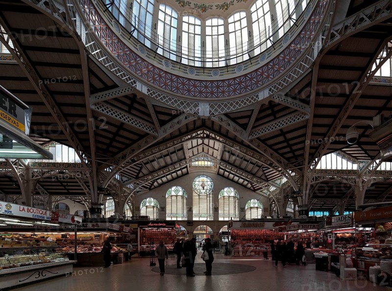 Built 1910-28, interior view with dome