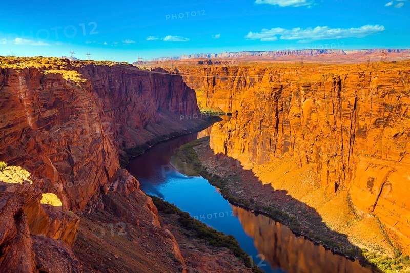 Glen Canyon Dam, Horseshoe Bend - horseshoe-shaped bend of the Colorado River in the Glen Canyon. Travel to the USA. The concept of active, environmental and photo tourism