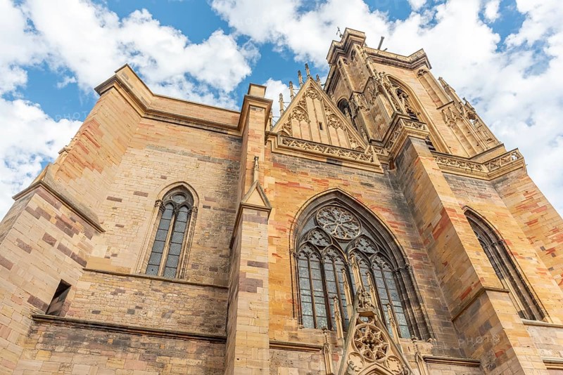 Facade of the Saint-Martin collegiate church in the city center. Colmar, Haut-Rhin, Collectivite europeenne d'Alsace, Grand Est, France