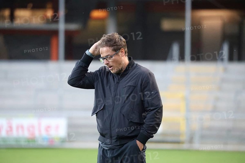 Coach Benedetto Muzzicato (SC Freiburg II / U23) at the match of the Soccer-RL SW 24-25: 9. Sptg: SC Freiburg II vs Bahlinger SC, Freiburg im Breisgau, Germany / Germany