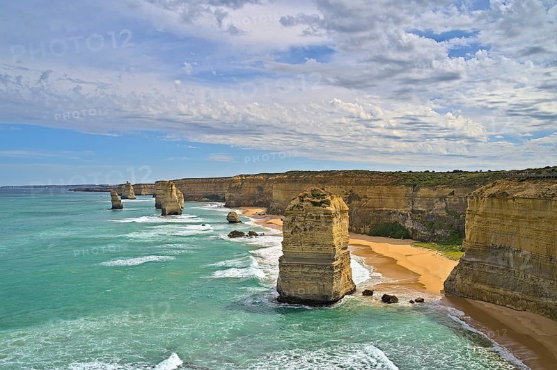 The Twelfe Apostels at the Great Ocean Road in the afternoon