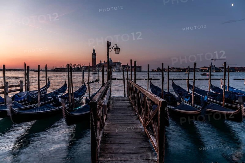 Dawn, Venetian gondolas with the church of San Giorgio Maggiore in the background, Venice, UNESCO World Heritage Site, Veneto, Italy