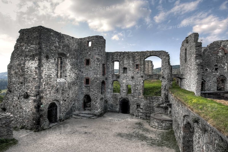 Inner courtyard and ruins of the palace of Königstein Castle, Taunus, Königstein, Taunus, Germany
