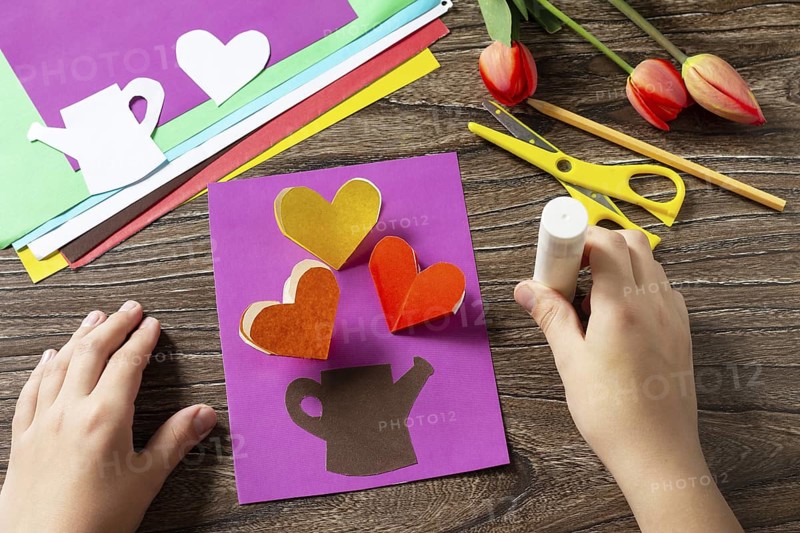 Instructions, step 6. Greeting card with bouquet flowers tulips on Mother's Day. Children's art project, craft for children. Handmade. Craft for kids