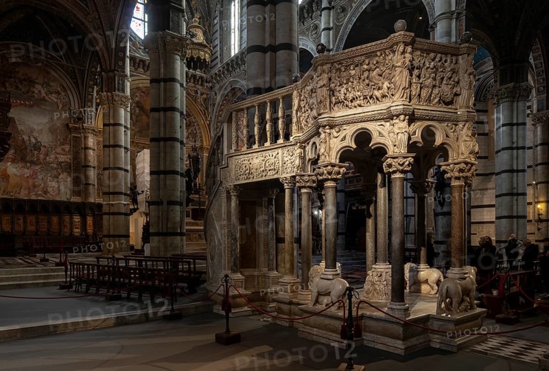 Siena, Duomo Santa Maria, interior, pulpit 1266-1268 by Nicola Pisano