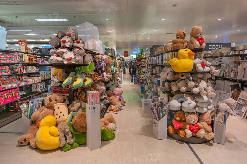 Shelves with soft toys and games, one-euro shop, Allgäu, Bavaria, Germany