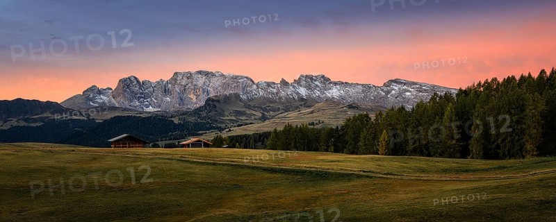 Alpe di Siusi, Seiser Alm, Rosengarten group in the morning before sunrise