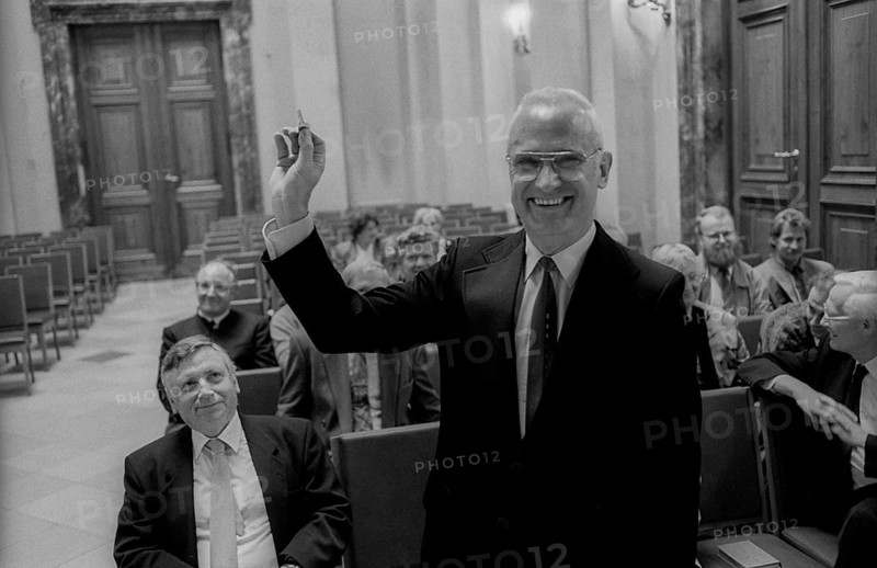 Germany, Berlin, 14 October 1991, Opening and handover of the keys for the pastoral care in Berlin Cathedral, left: General Superintendent Krusche