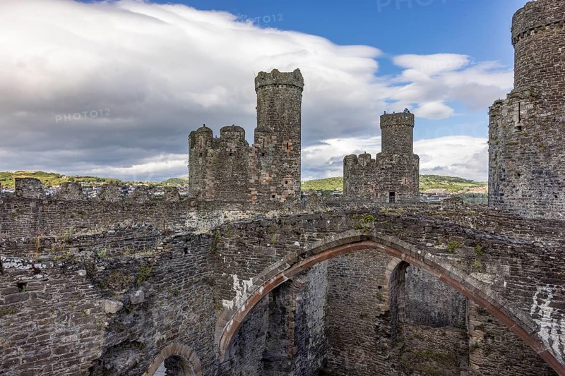 Conwy Castle, historic castle ruins, castle wall with arches and towers, Conwy, Wales, Great Britain