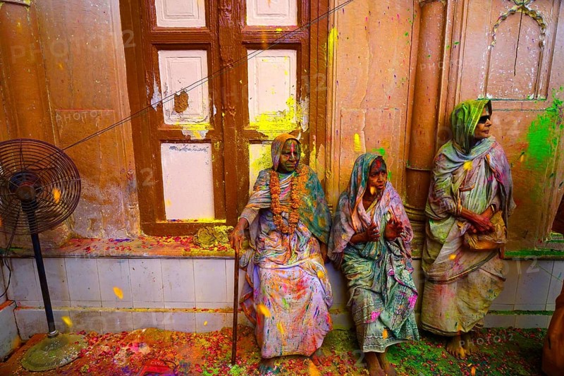 Widows celebrating Holi festival Gopinath temple, Uttar Pradesh, India, Asia