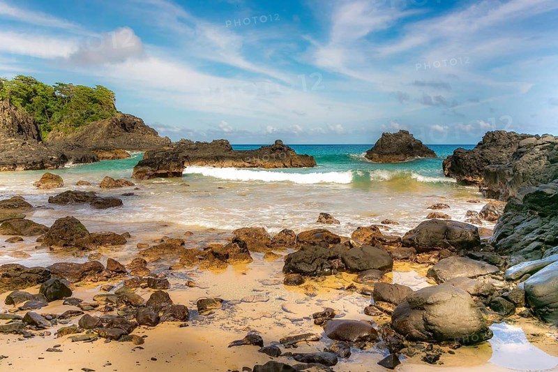 Turquoise water around the Two Brothers rocks, Fernando de Noronha, UNESCO World Heritage Site, Brazil, South America