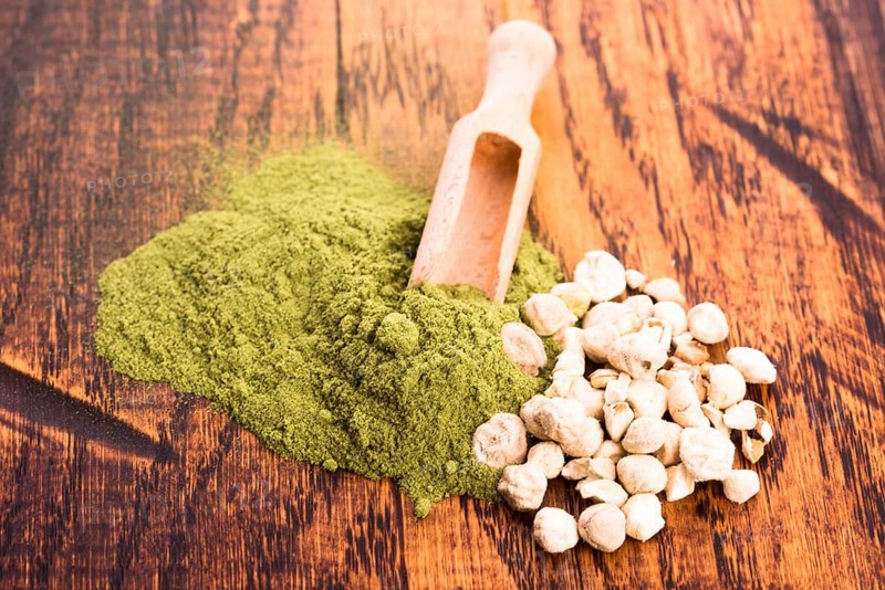Moringa leaf powder and seeds
