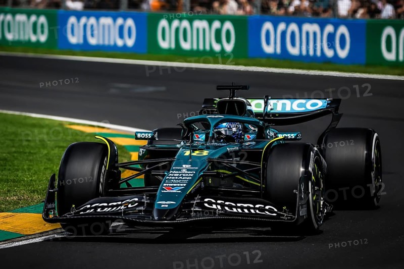 Lance Stroll of Canada drives the Aston Martin Aramco F1 Team AMR25 during third practice in the 2025 Australian Grand Prix at Albert Park in Melbourne, Australia