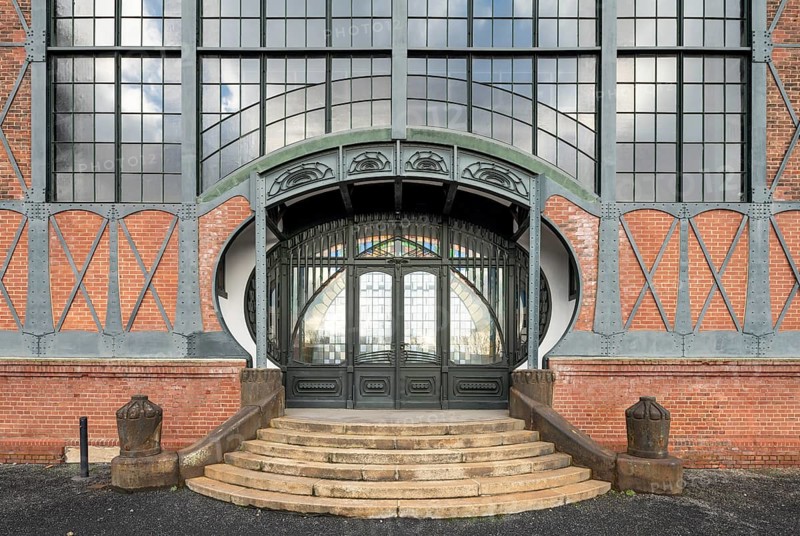 Dortmund, Zollern II/IV colliery, machine hall, built 1889-1904 by Paul Knobbe. Art Nouveau elements by Bruno Möhring, portal