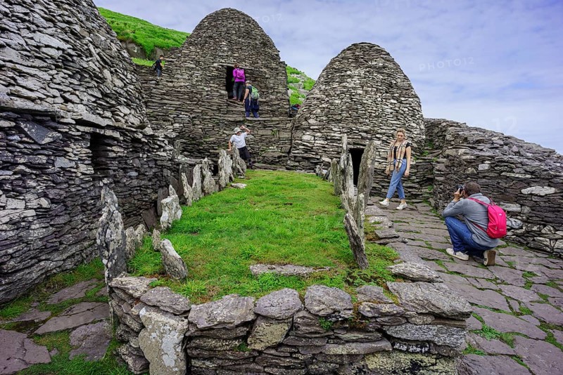 Clochans, stone cells. monastery at the top, Skellig Michael island, Mainistir Fhionáin (St. Fionan?s Monastery), county Kerry, Ireland, United Kingdom